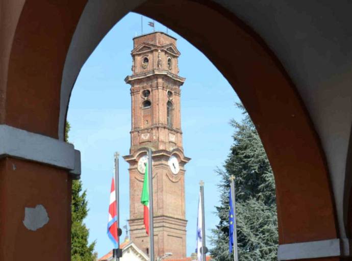 Un nuovo futuro per il campanile di San Maurizio: iniziato il grande restauro. Lavori fino a fine 2025